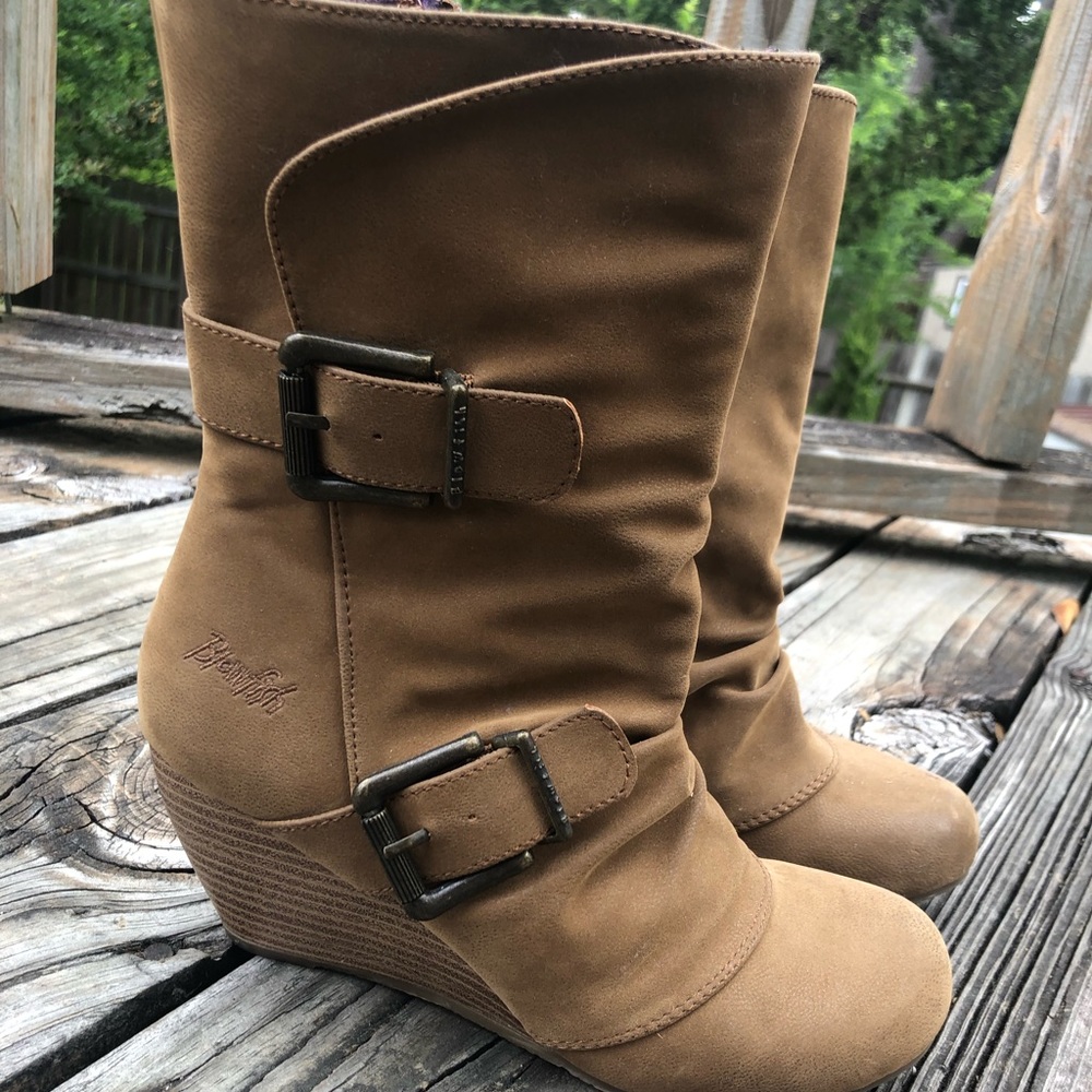 Boots (bilocate)